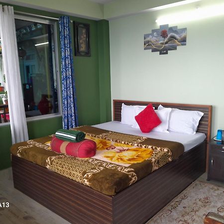 Seven Hills Homestay Калимпонг Экстерьер фото